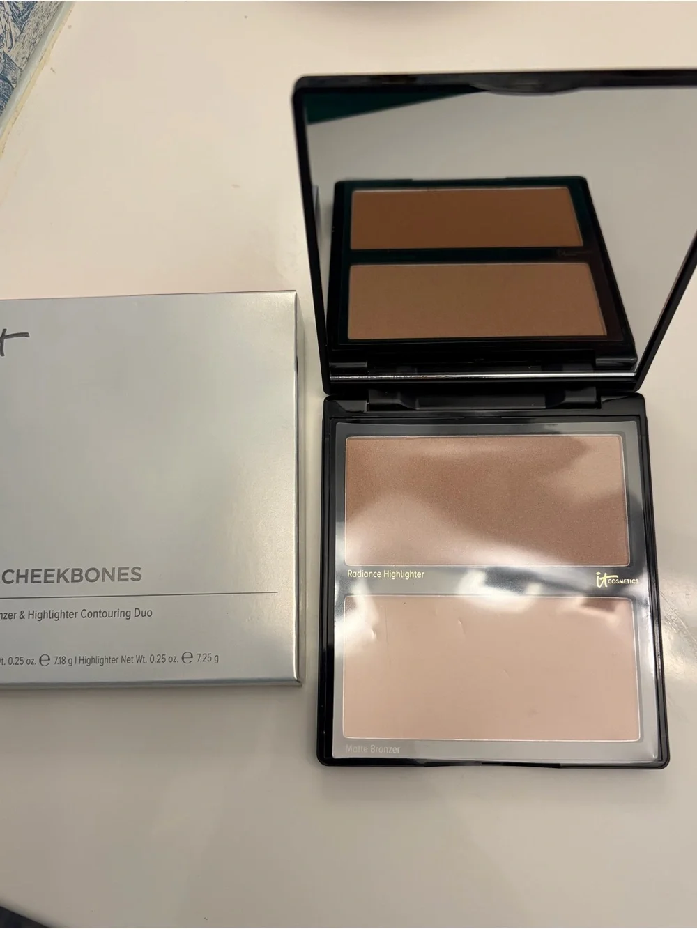 it cosmetics Hello Cheekbones PaletteRadiance highlight Matte bronzer New in box